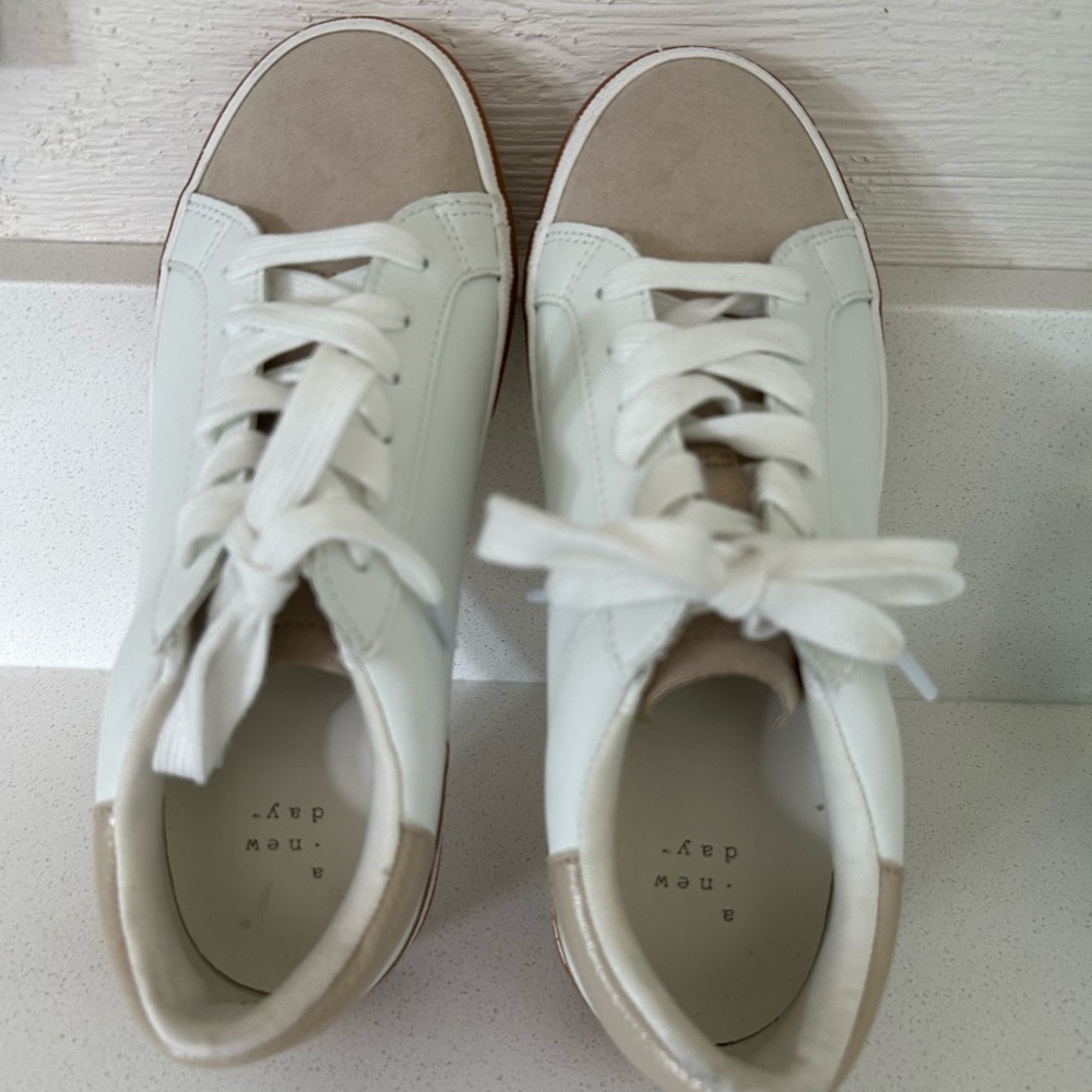 A New Day Cream and Tan Lace-Up Sneakers